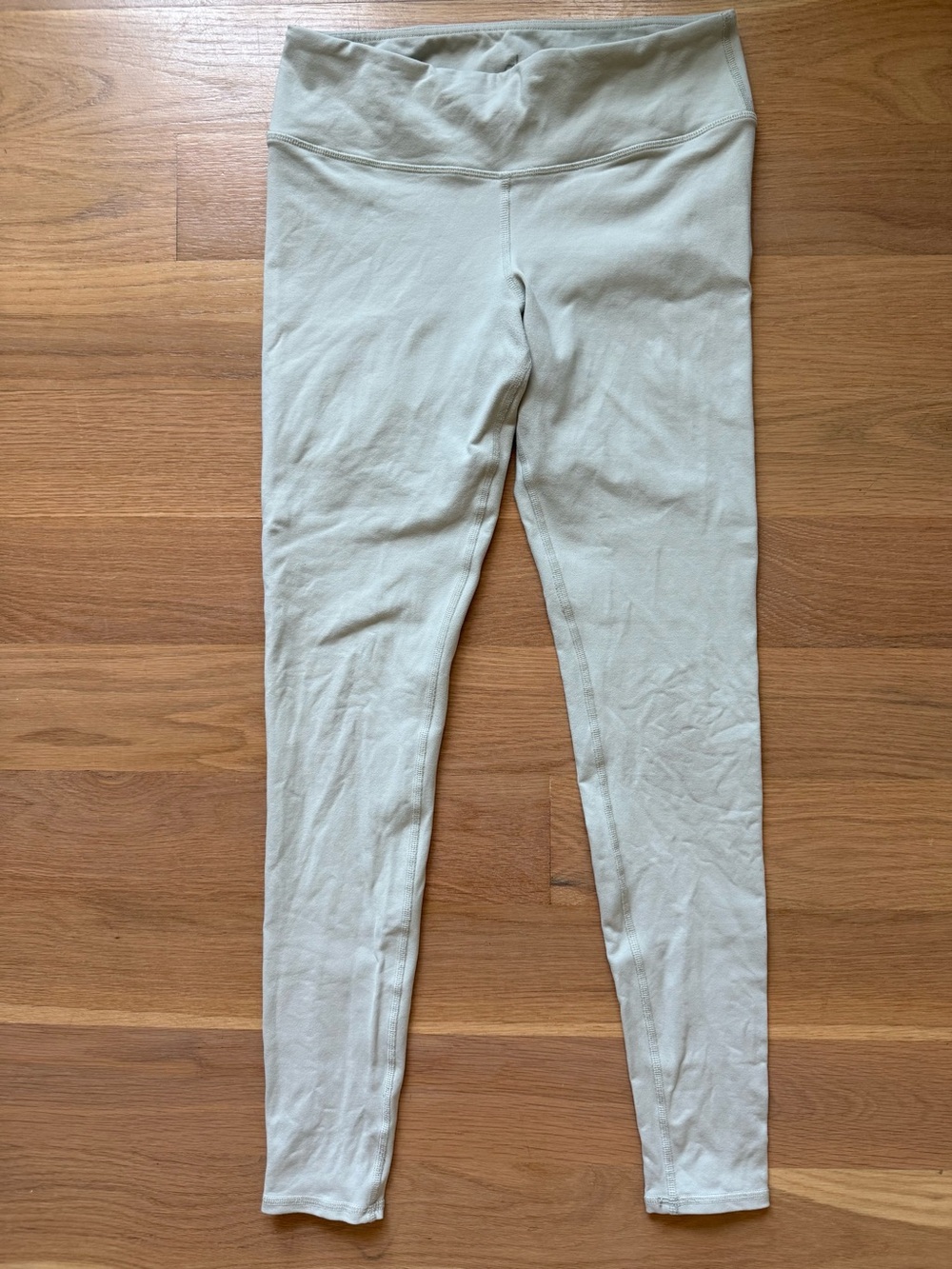 ALO Yoga Cream High-Rise Leggings